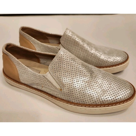 Ugg Adley Perf Casual Comfort Silver Metallic‎ Loafer Slip on Sneakers 8.5 - Picture 1 of 9